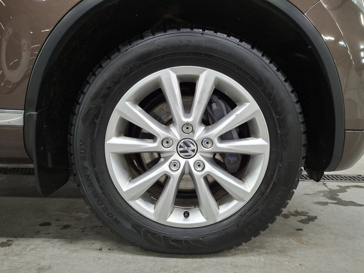 Купить Volkswagen Touareg с пробегом. Фото: #17